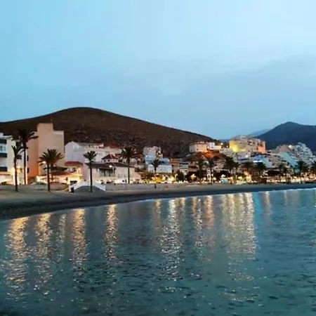 Bed & Breakfast Victoria Loft Castell de Ferro