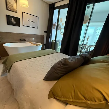 Victoria Loft Bed & Breakfast *